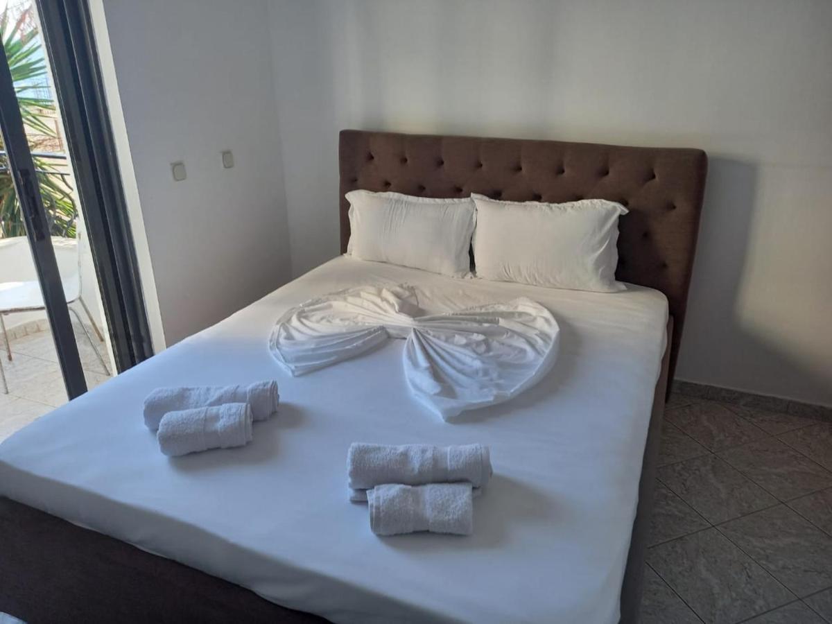 Sunset Aparthotel Sarande Exterior photo